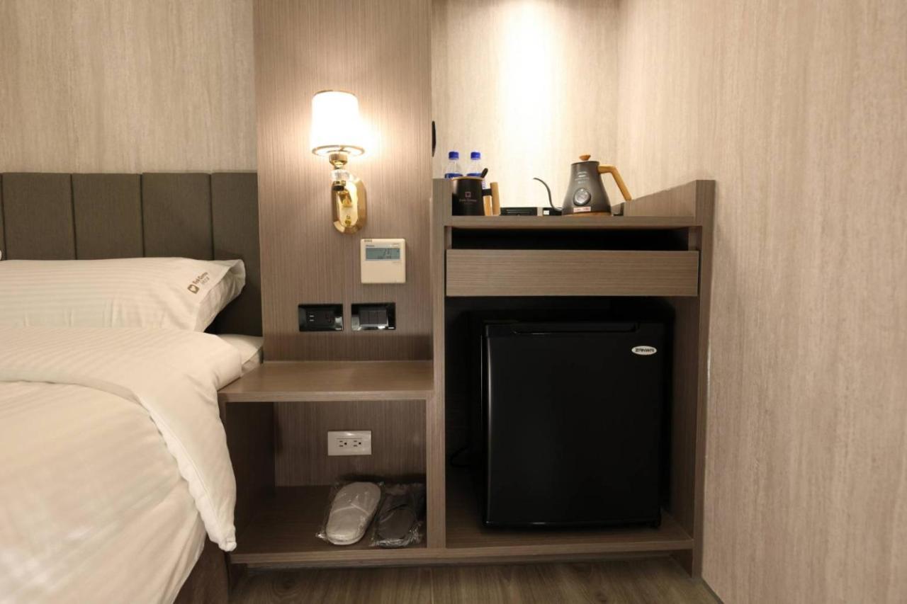Hualien Pink Corner Hotel מראה חיצוני תמונה