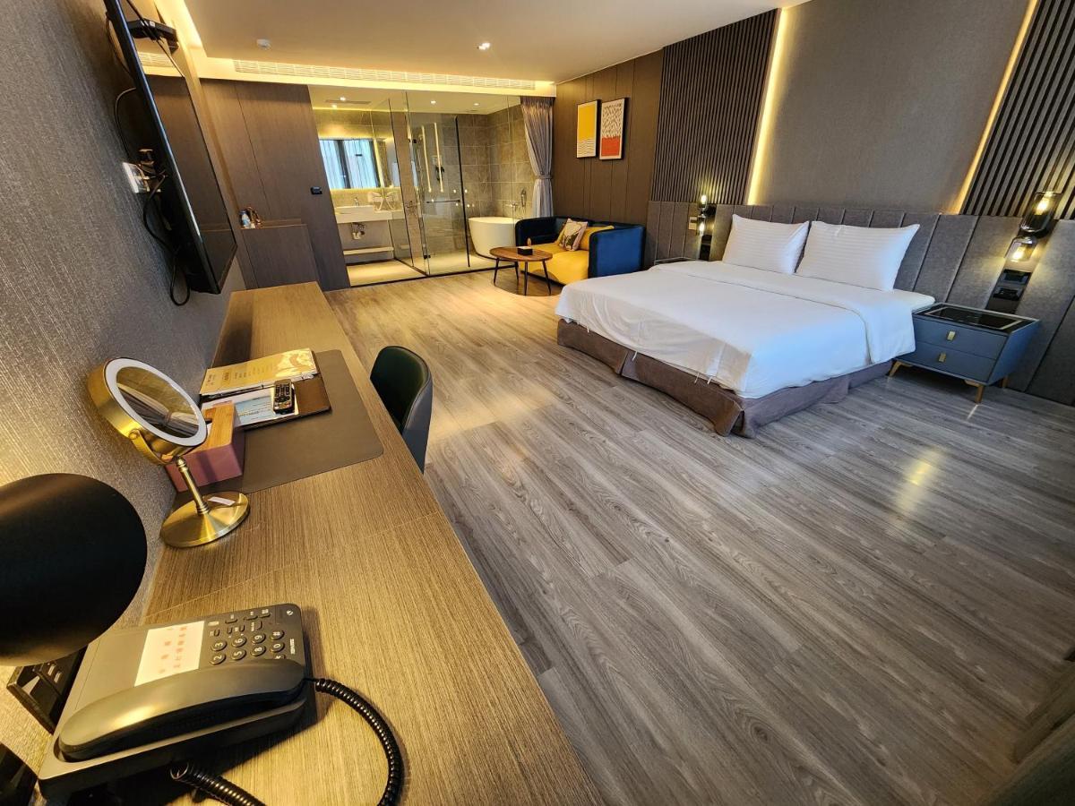 Hualien Pink Corner Hotel מראה חיצוני תמונה