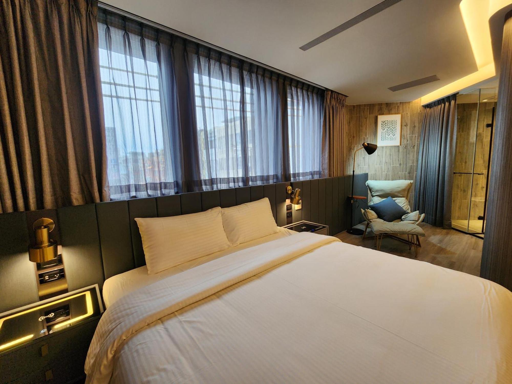 Hualien Pink Corner Hotel מראה חיצוני תמונה