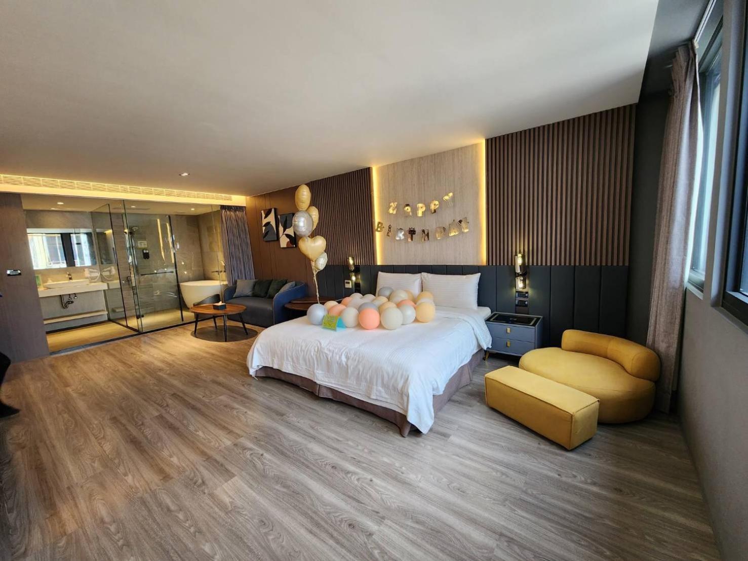 Hualien Pink Corner Hotel מראה חיצוני תמונה