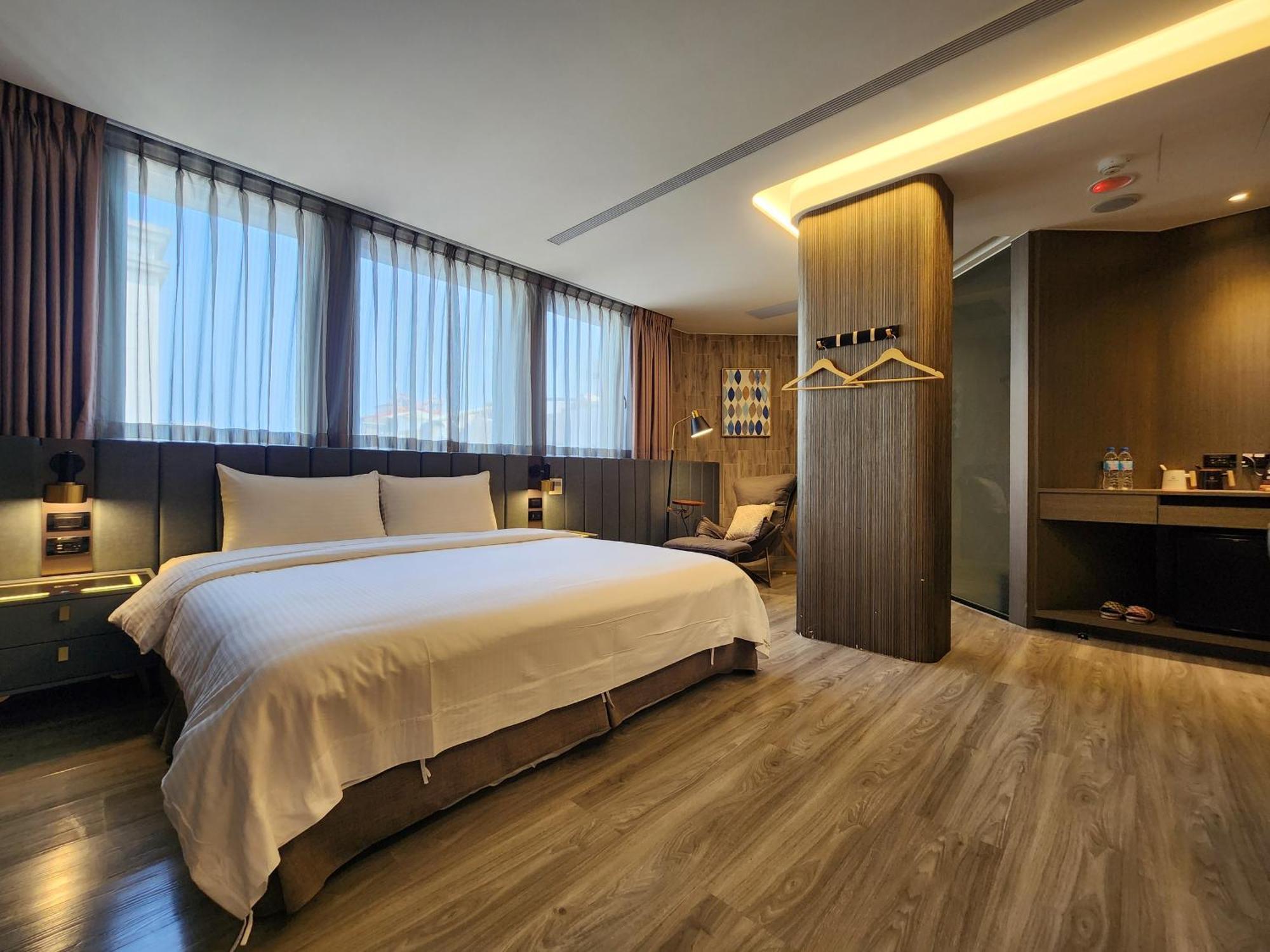 Hualien Pink Corner Hotel מראה חיצוני תמונה