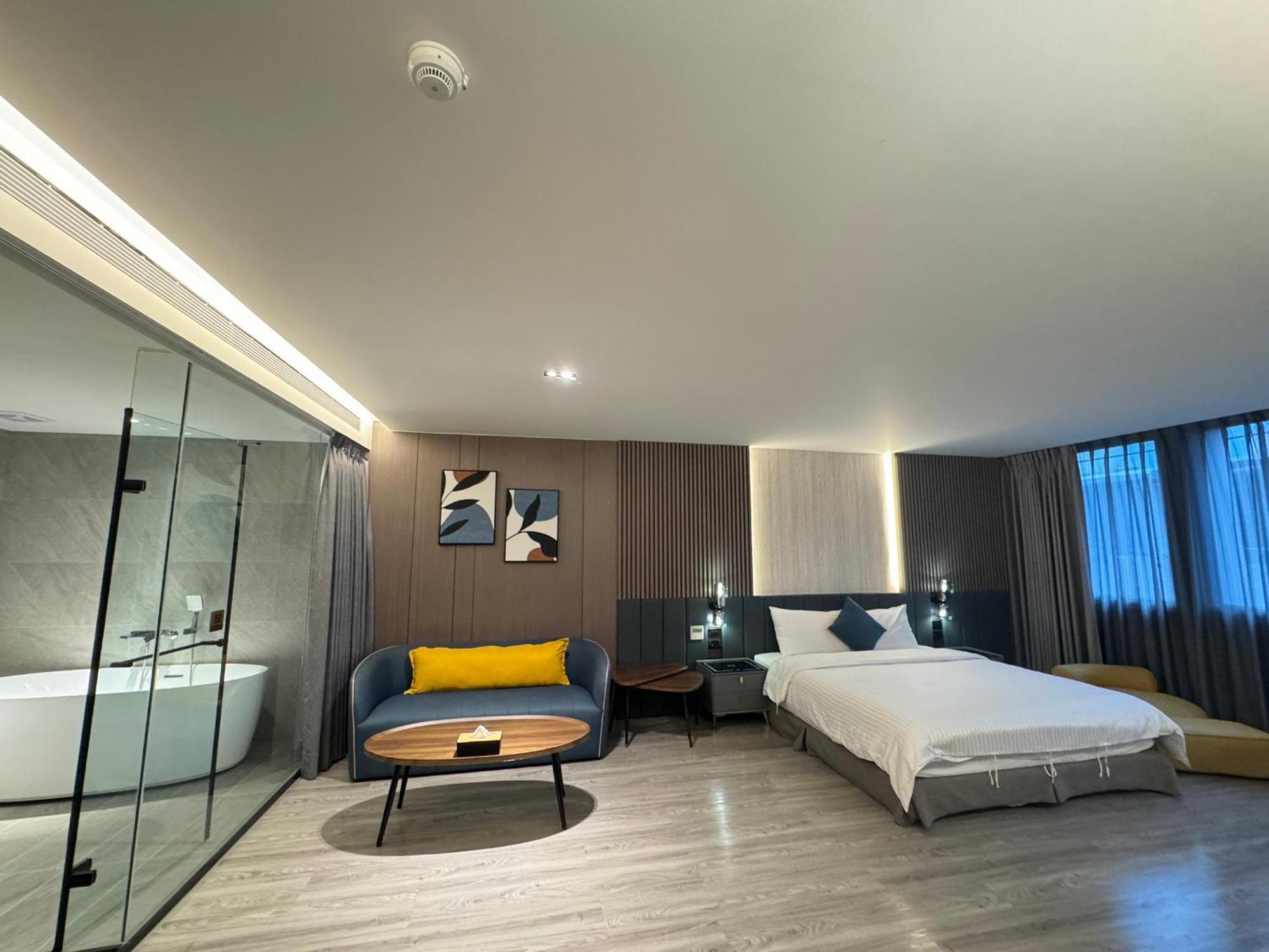 Hualien Pink Corner Hotel מראה חיצוני תמונה